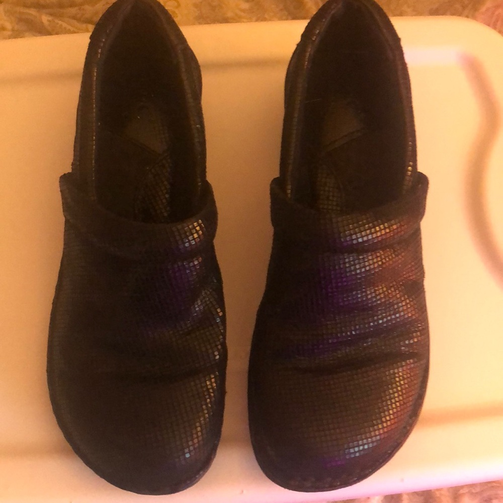 Black clogs
